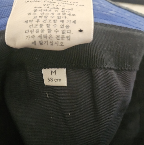 Hat - Picture 4 of 5